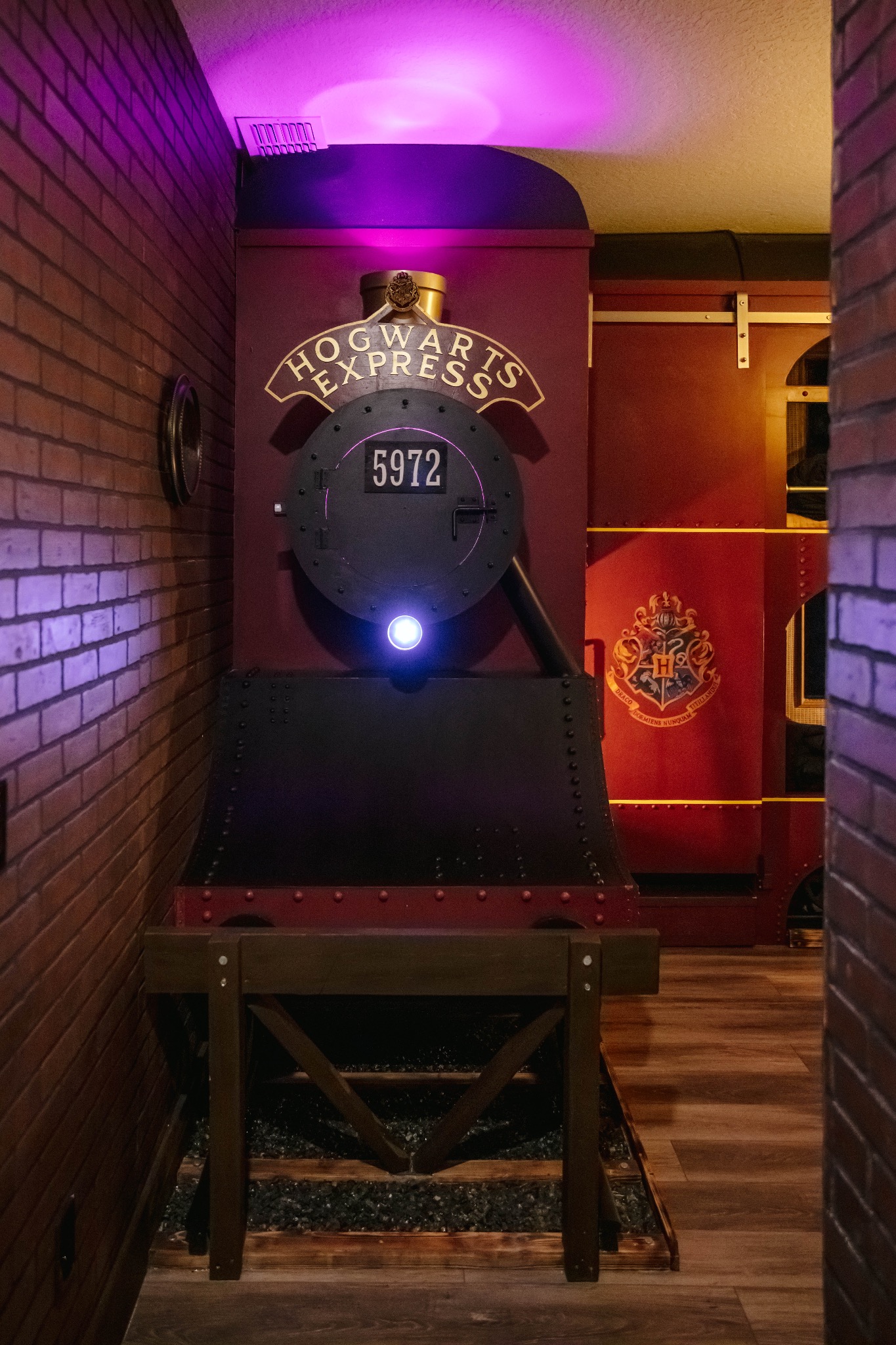 Platform 9¾ entrance hallway