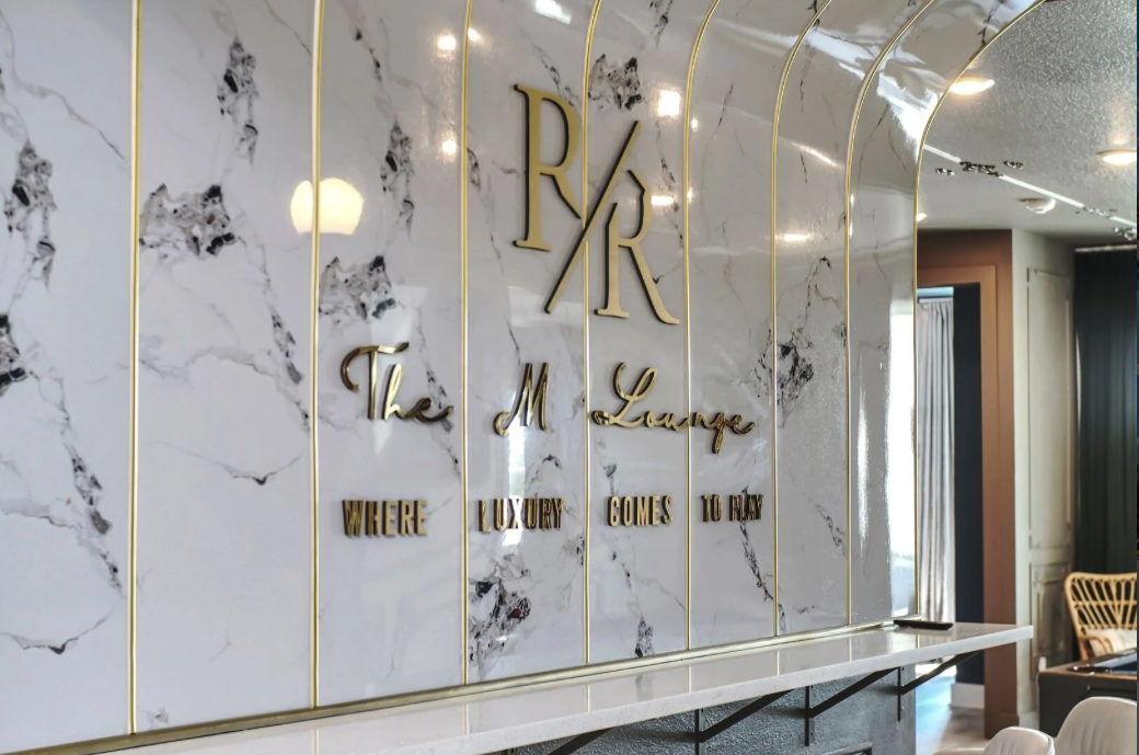 The M Lounge