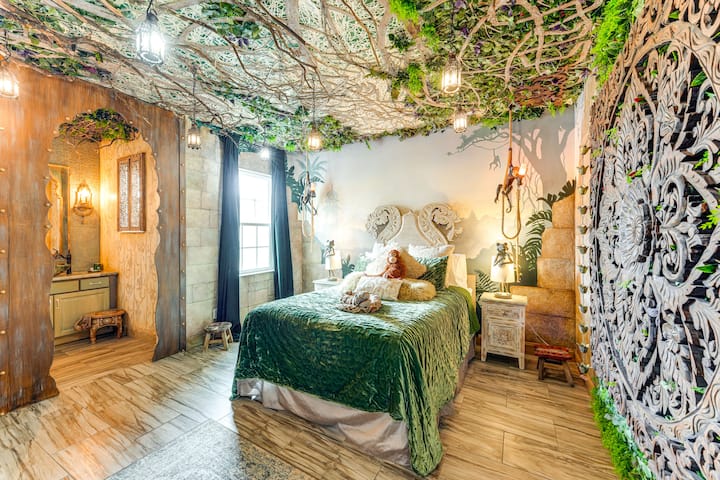 Welcome to the Jungle — lush tropical interior sanctuary
